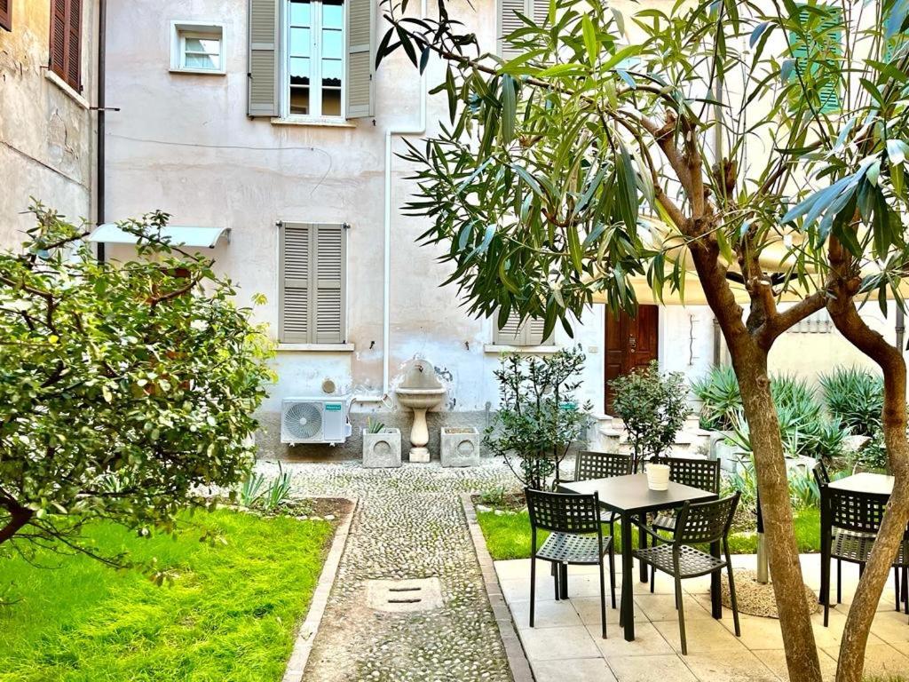 Capitolium Ad Bed & Breakfast เบรเชีย ภายนอก รูปภาพ